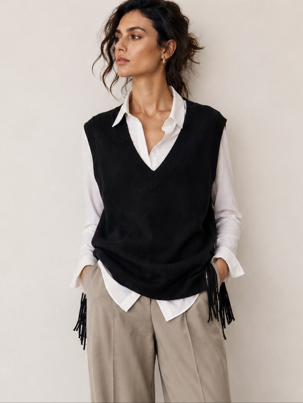 NWT‎ Cyrus Black Fringe Sweater Vest V Neck Knit Boho Chic XL